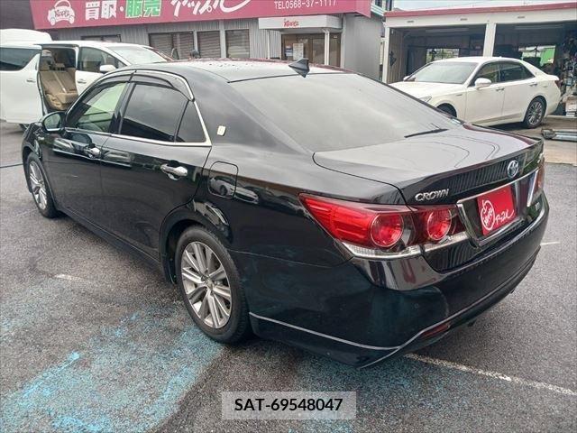Toyota CROWN SEDAN 2015-10 376932-15