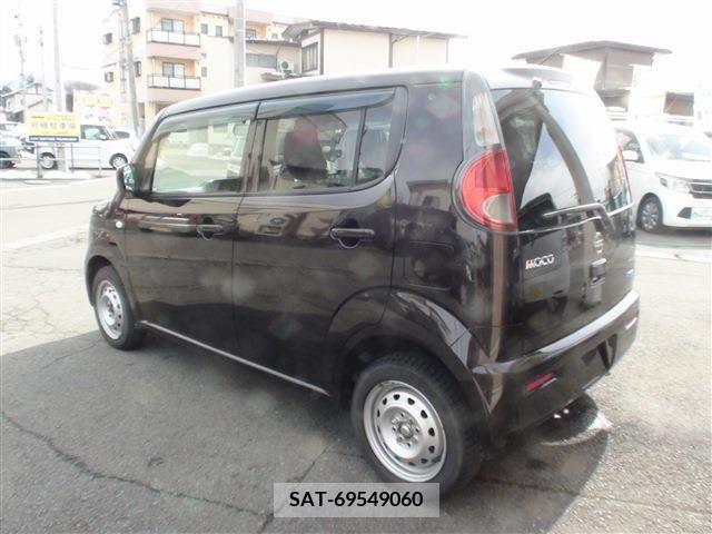 Nissan MOCO 2013-08 354791-7