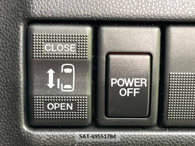 Mazda PREMACY 2012-01 366292-4