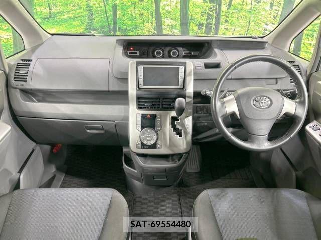 Toyota VOXY 2009-06 321291-1