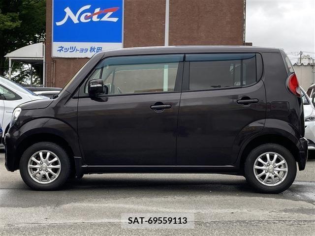Nissan MOCO 2013-03 382933-7