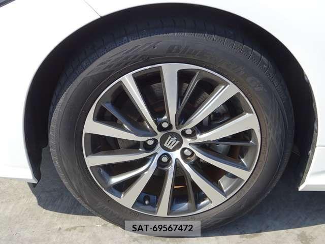 Toyota CROWN 2018-11 221193-11