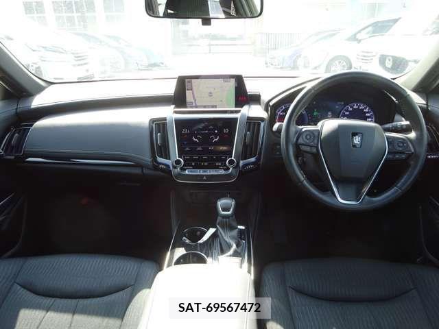 Toyota CROWN 2018-11 221193-1