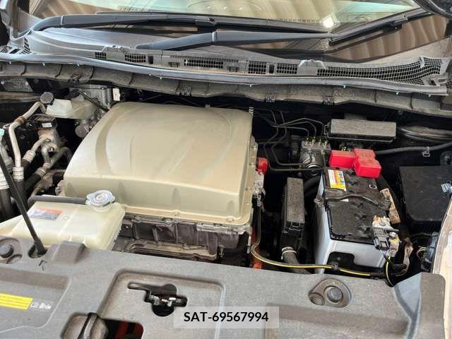 Nissan LEAF 2016-02 274725-12
