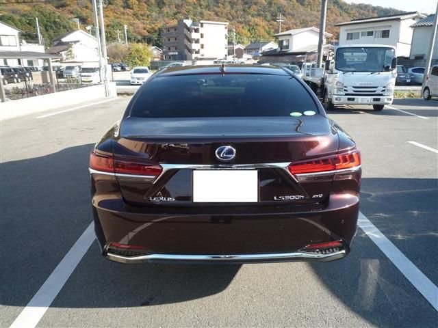 Lexus LS 2018-04 3274-5
