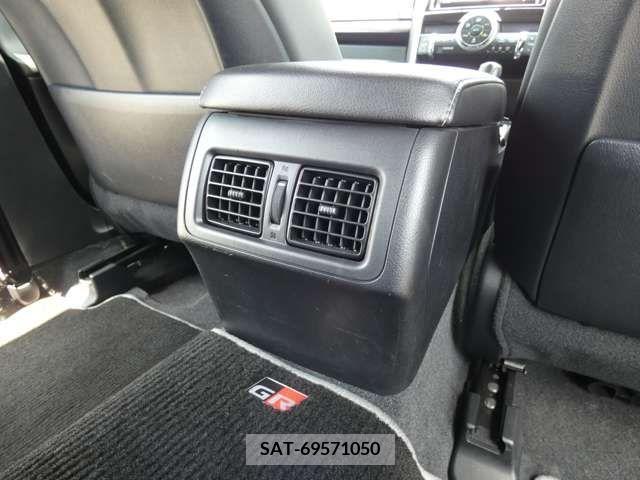 Toyota MARK X 2020-01 337565-26