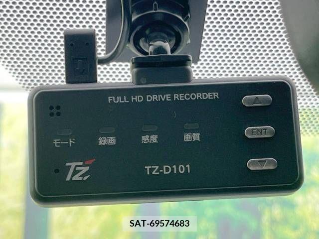 Toyota AQUA 2015-07 377585-5