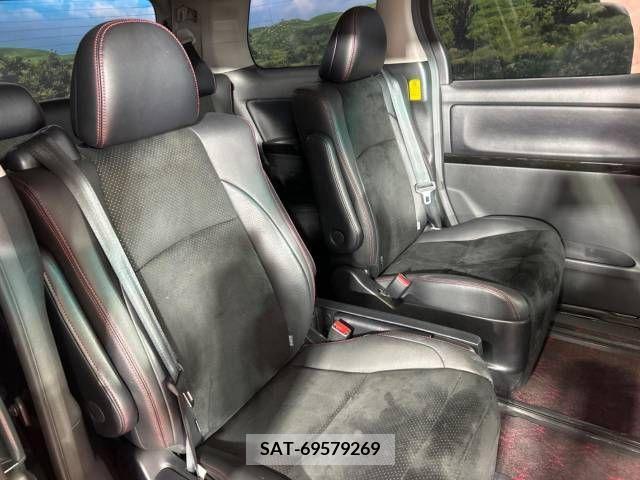 Toyota VELLFIRE 2013-08 287973-9