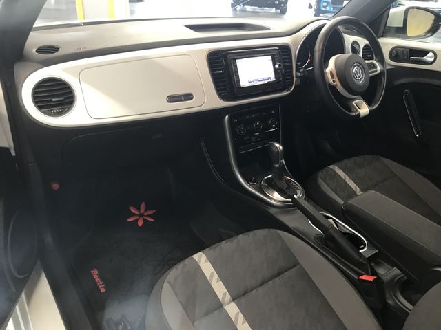 VolksWagen THE BEETLE 2018-12 9138-6