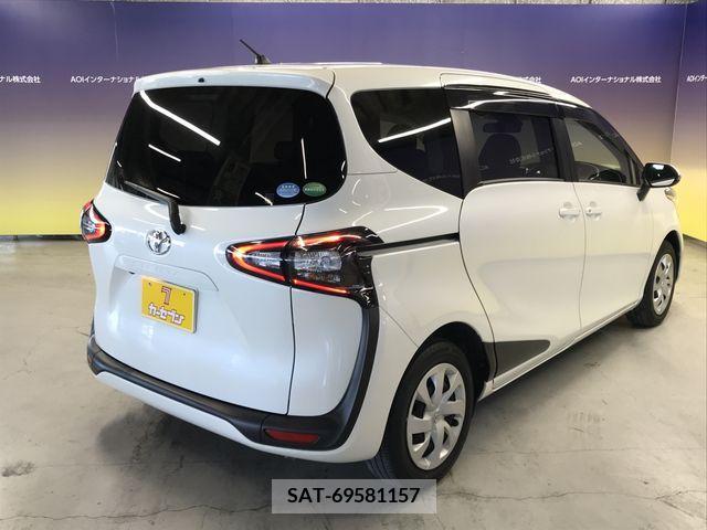 Toyota SIENTA 2017-12 381767-10