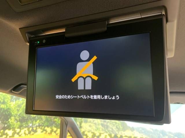Toyota VOXY HYBRID 2019-03 185737-4
