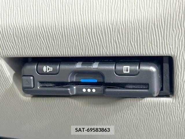 Toyota PASSO 2011-11 308626-3
