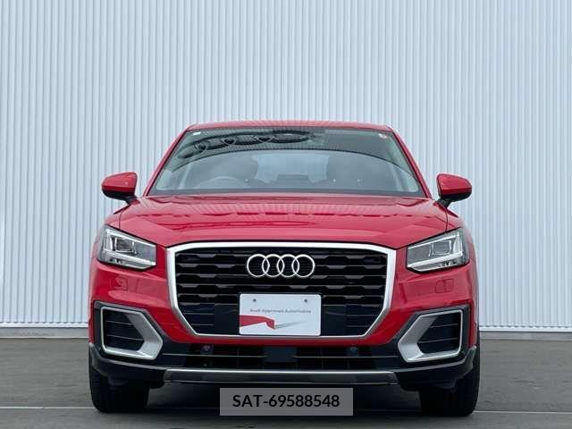 Audi Q2 2018-11 317980-1