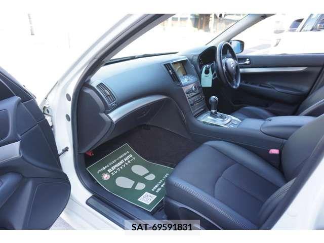 Nissan SKYLINE 2010-02 203733-17