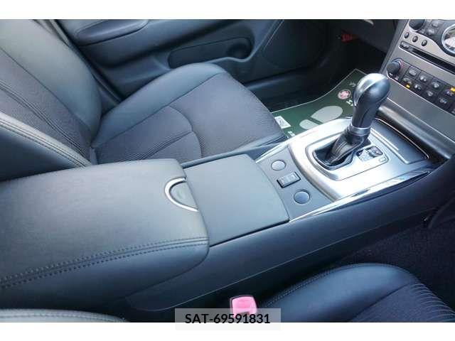 Nissan SKYLINE 2010-02 203733-8