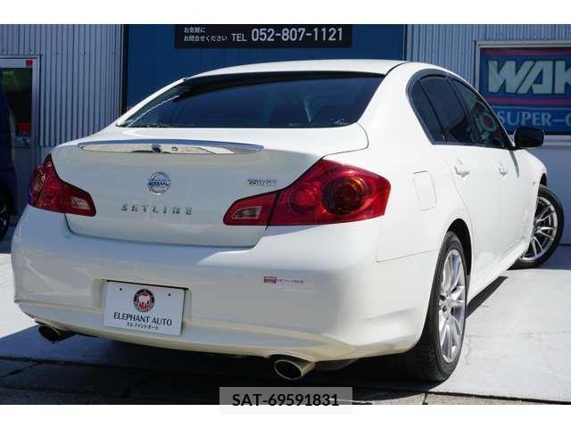 Nissan SKYLINE 2010-02 203733-6