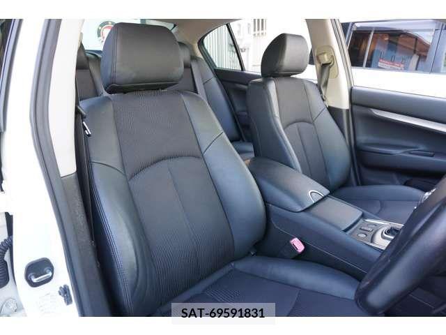 Nissan SKYLINE 2010-02 203733-3