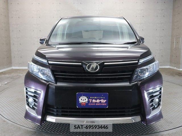 Toyota VOXY 2014-10 245936-20