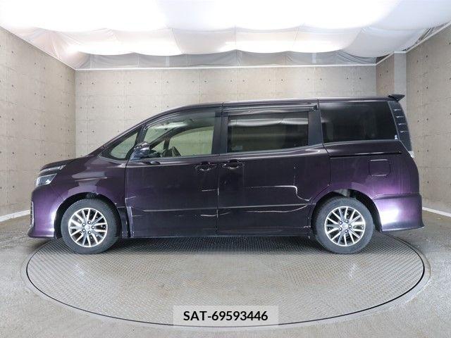 Toyota VOXY 2014-10 245936-25