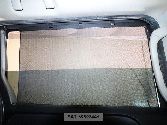 Toyota VOXY 2014-10 245936-26
