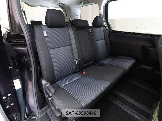 Toyota VOXY 2014-10 245936-4