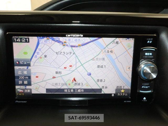 Toyota VOXY 2014-10 245936-14