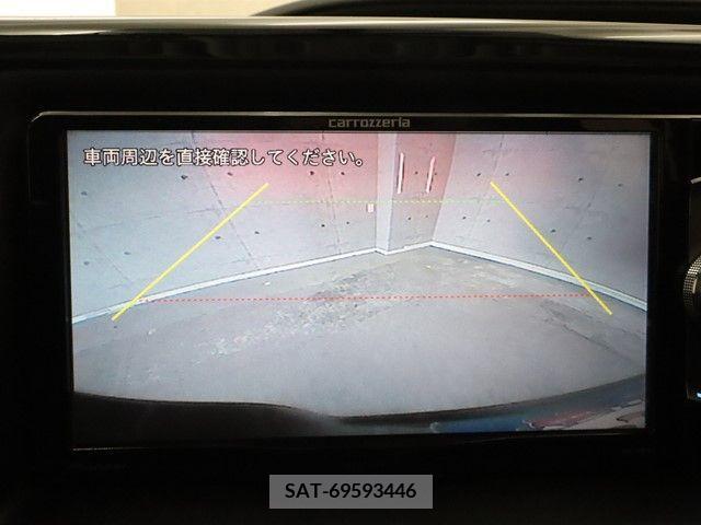 Toyota VOXY 2014-10 245936-15