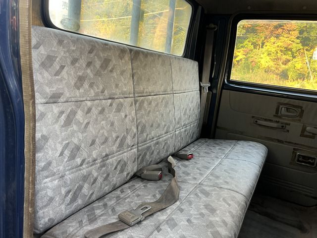 Mazda TITAN 2003-02 187929-9