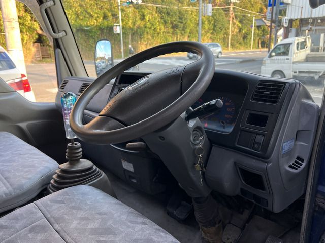 Mazda TITAN 2003-02 187929-2