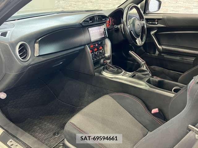 Toyota 86 2012-11 372955-19