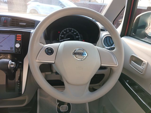 Nissan DAYZ 2016-03 186031-12