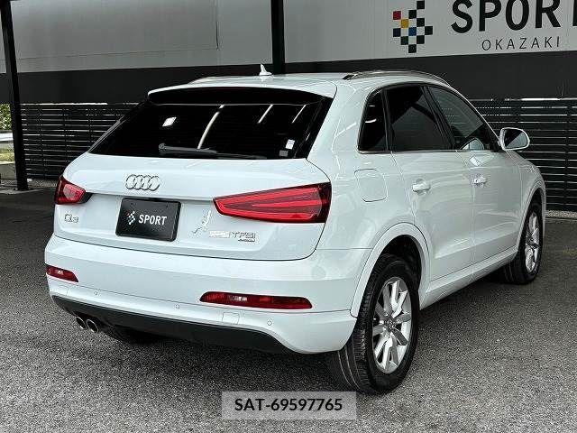 Audi Q3 2014-09 317810-15
