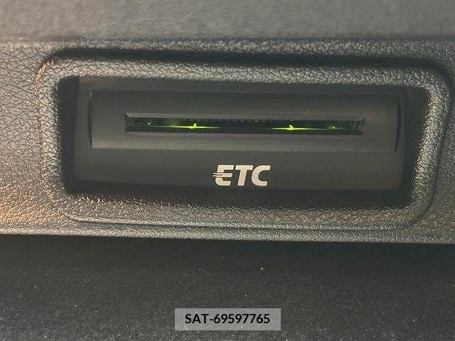 Audi Q3 2014-09 317810-10