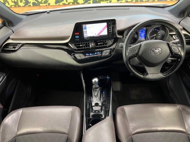 Toyota C-HR 2017-04 183374-1