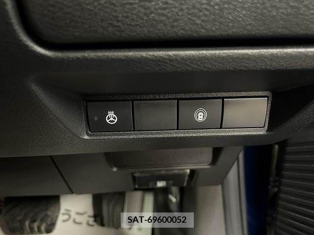 Nissan NOTE 2022-03 208448-6