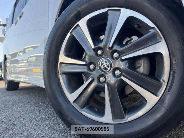 Toyota VOXY 2019-04 288923-14