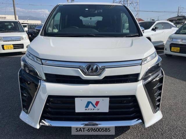 Toyota VOXY 2019-04 288923-15