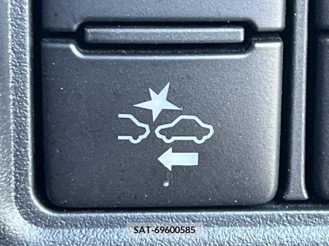 Toyota VOXY 2019-04 288923-5