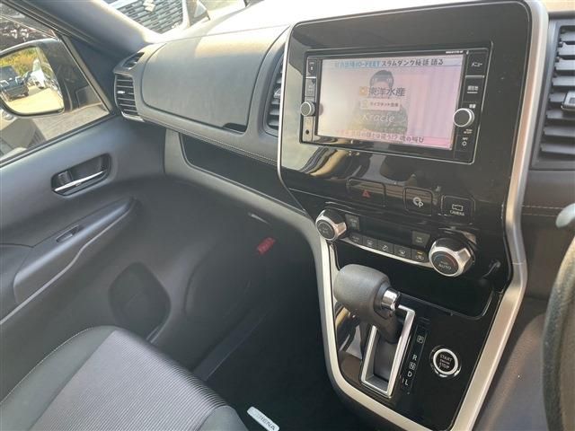 Nissan SERENA 2018-02 26726-23