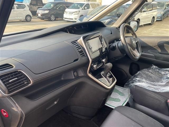 Nissan SERENA 2018-02 26726-29