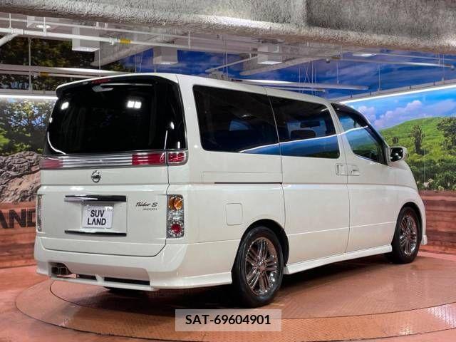 Nissan ELGRAND 2007-03 359698-18