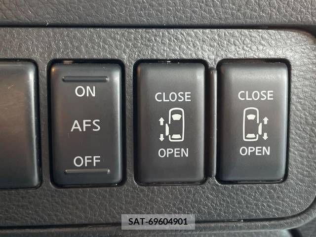 Nissan ELGRAND 2007-03 359698-5