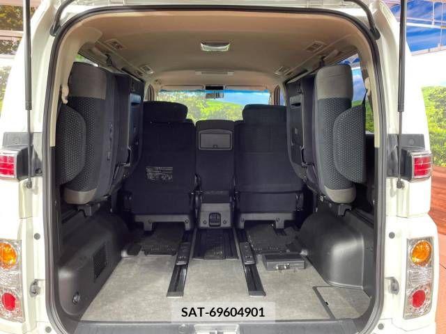 Nissan ELGRAND 2007-03 359698-11