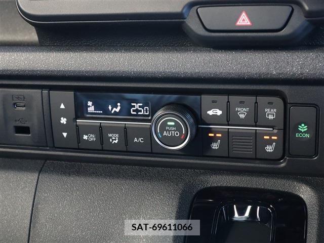 Honda N BOX CUSTOM 2023-11 372043-8