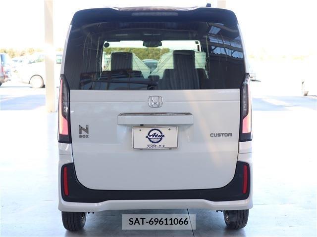Honda N BOX CUSTOM 2023-11 372043-21