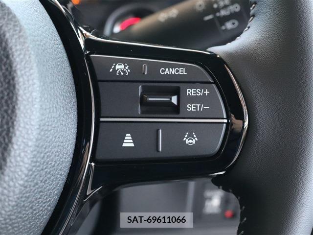 Honda N BOX CUSTOM 2023-11 372043-11