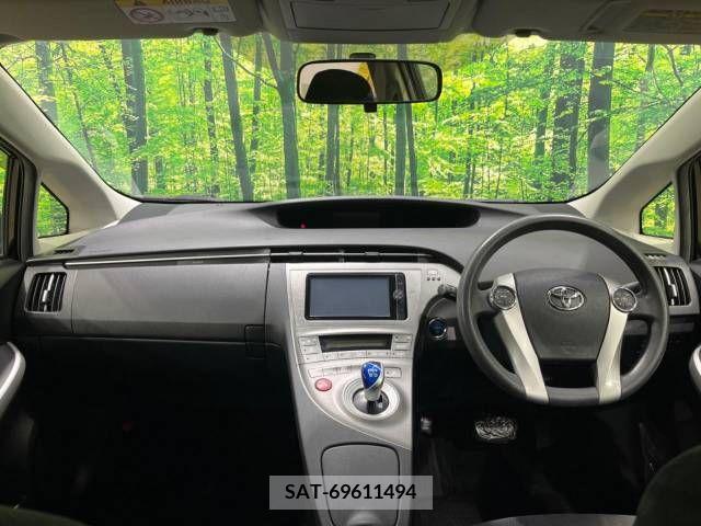Toyota PRIUS 2014-02 282267-1