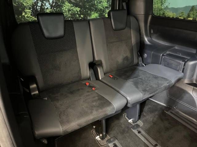 Toyota VOXY 2021-02 192845-10
