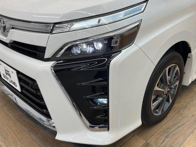 Toyota VOXY 2021-02 192845-12