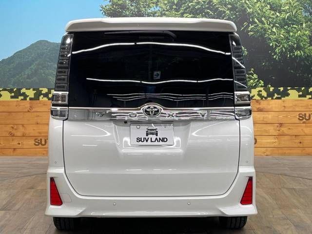 Toyota VOXY 2021-02 192845-15